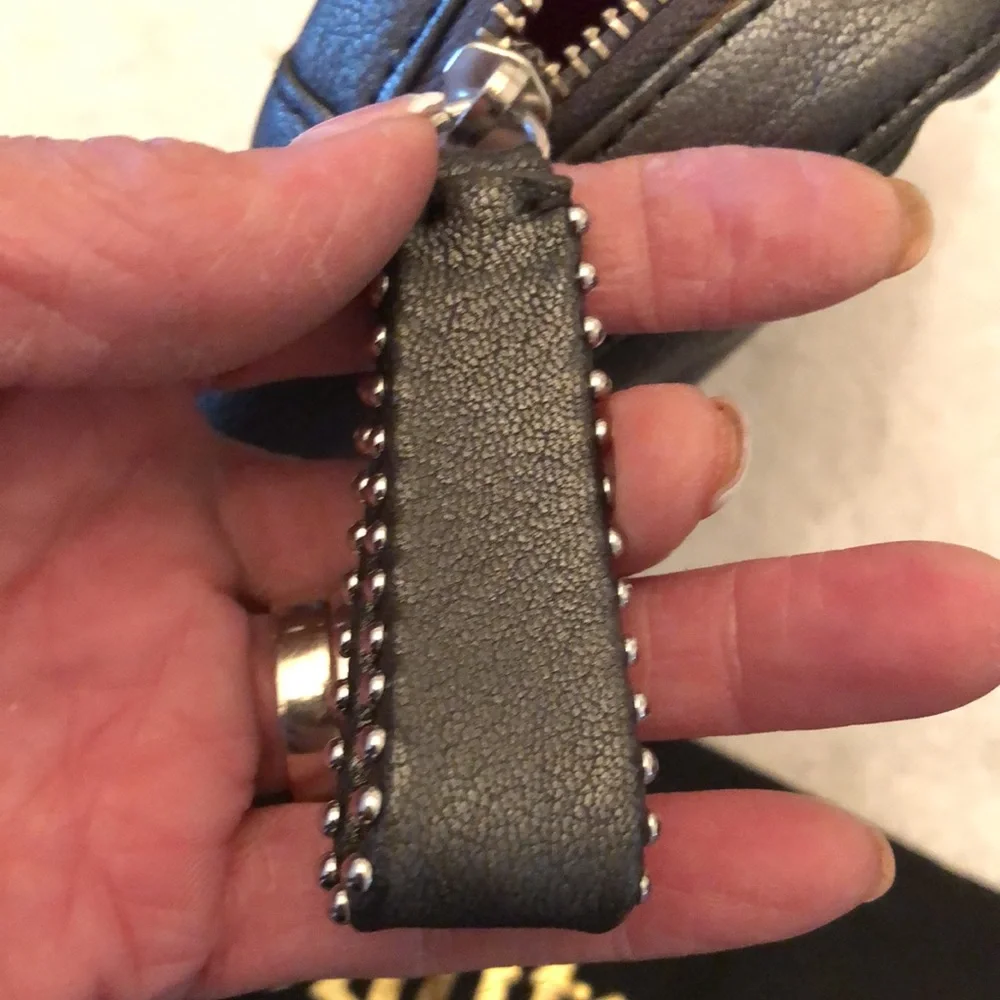 JUICY COUTURE WRISTLET HANDBAG WOMENS